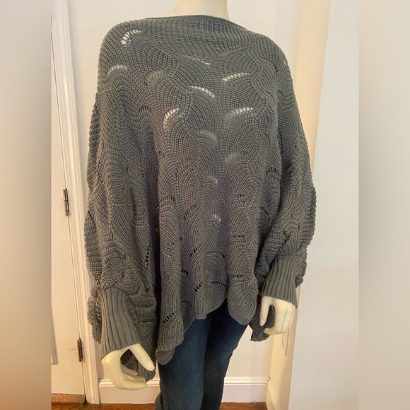 Fun and Flowy Dolman sleeve, off Shoulder Sweater - Picture 3 of 6